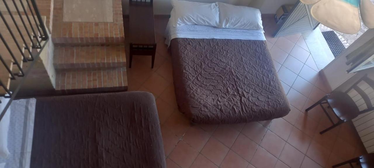 Agriturismo Borgo Nuovo Sant'Agata Dei Goti Hotell Migliara-San Silvestro Eksteriør bilde